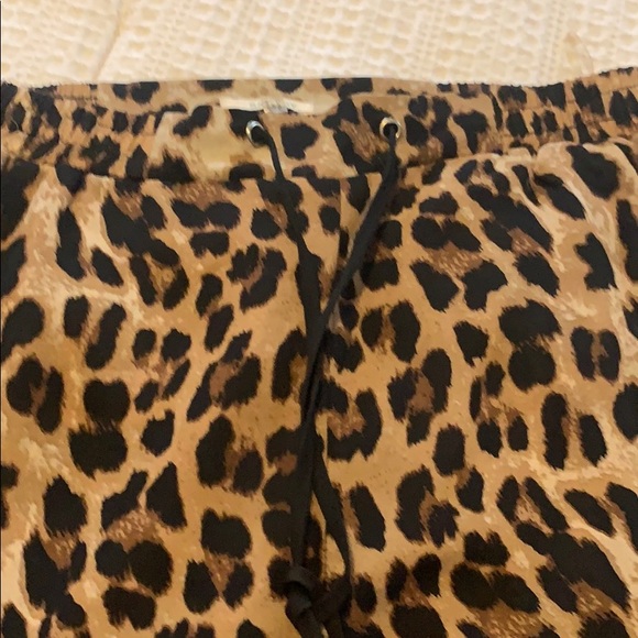 Women pants - Picture 5 of 8